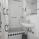 1 Bedroom Gorgeous In アパート
